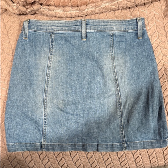 Just Black Denim Button-Up Mini Skirt - Picture 6 of 8